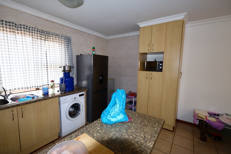 2 Bedroom Property for Sale in Vredenhof Sh Free State